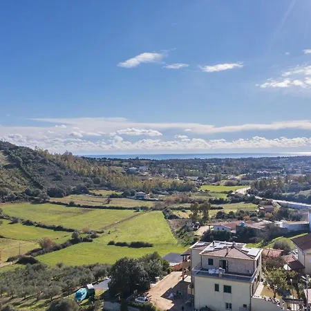 La Terrazza Magica בית נופש בארי סארדו